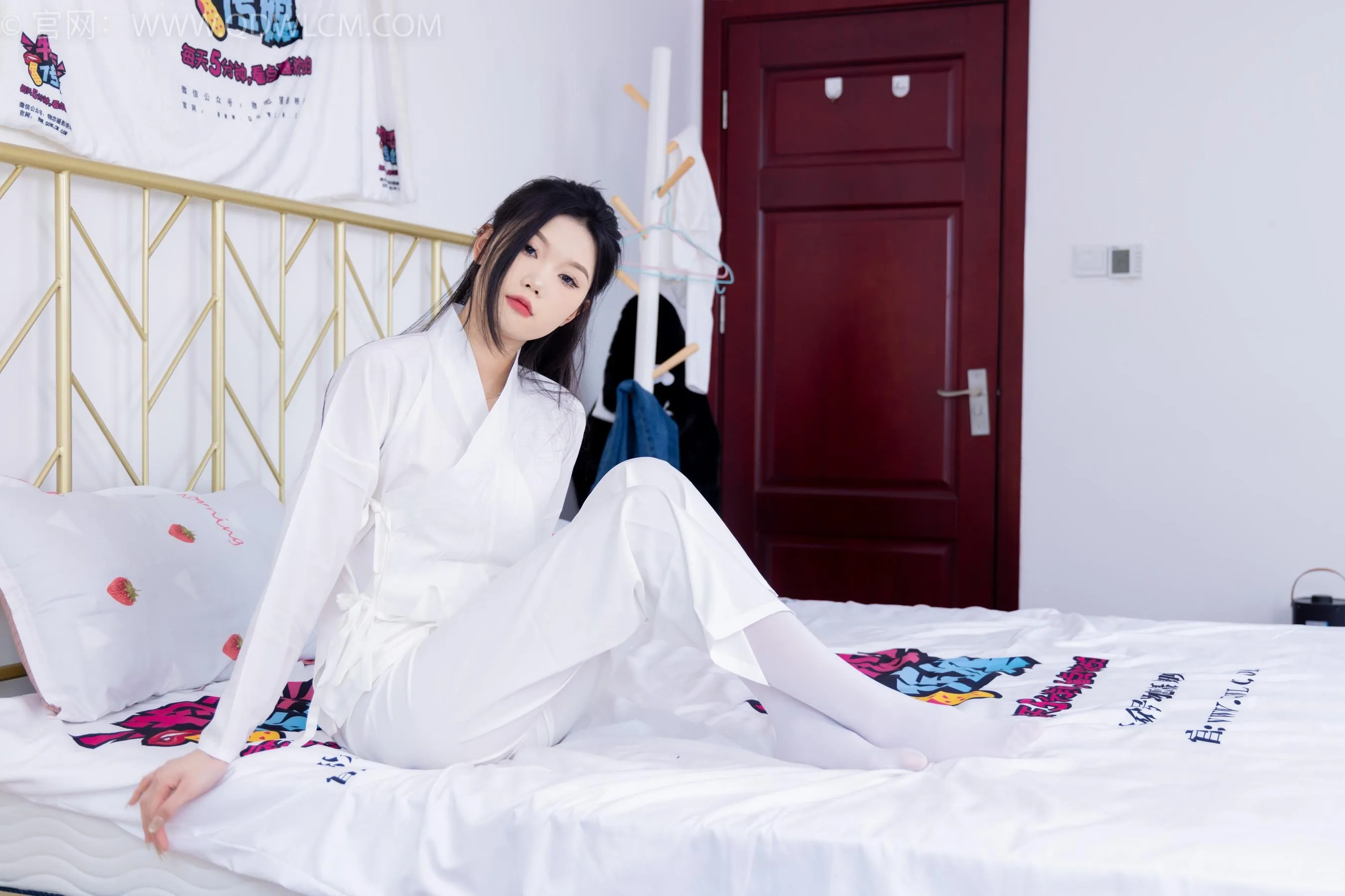 物恋传媒 NO.1586 小竹-纯白小仙女 [187P]插图1